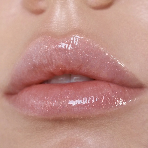 Moira Cosmetics Glow Getter Hydrating Lip Oil (Champagne Kisses) - Picture 2 of 4
